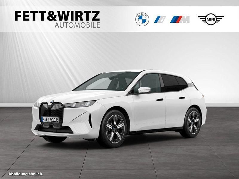 Alpinweiss Gebraucht 2025 BMW iX SUV | 62.800 € (Guter Preis) - Bild 1/2