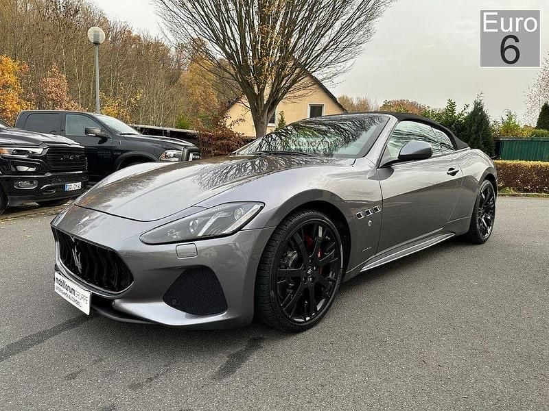 Grau Gebraucht 2019 Maserati GranCabrio Cabrio | 99.911 € (Superpreis) - Bild 1/4