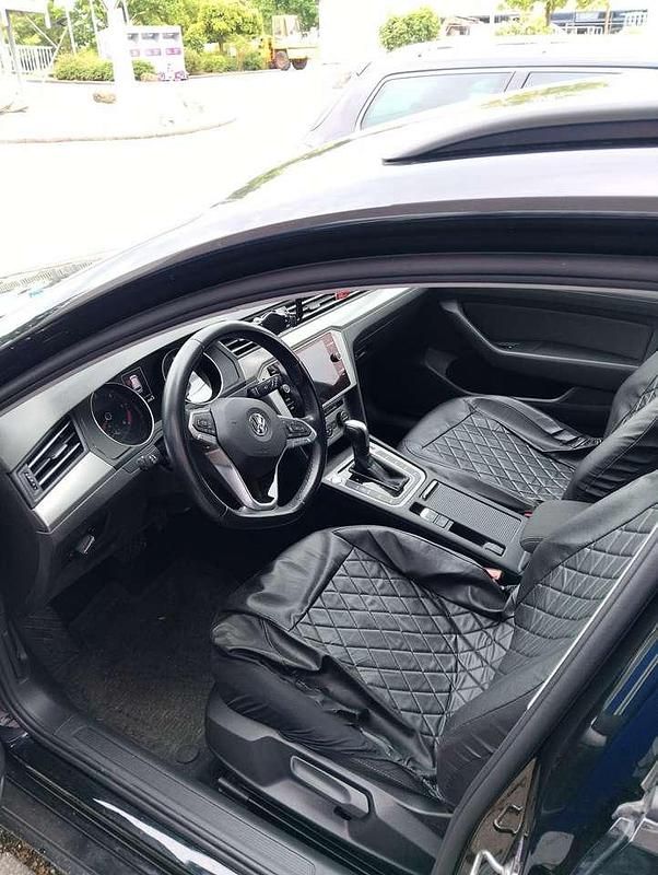 Gebraucht VW Passat 120 PS (88 kW) 2019 Schwarz Limousine