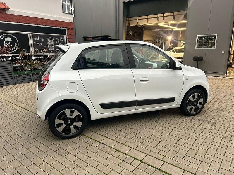 Weiß Gebraucht 2015 Renault Twingo Liberty Kleinwagen | 6.000 € (Fairer Preis) - Bild 1/4