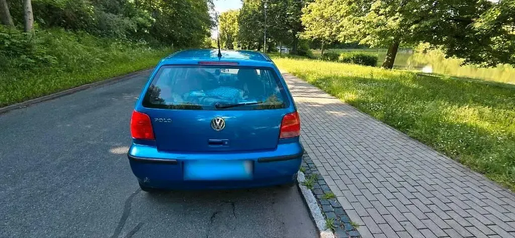 Gebraucht VW Polo 60 PS (44 kW) 2000 Blau Kleinwagen