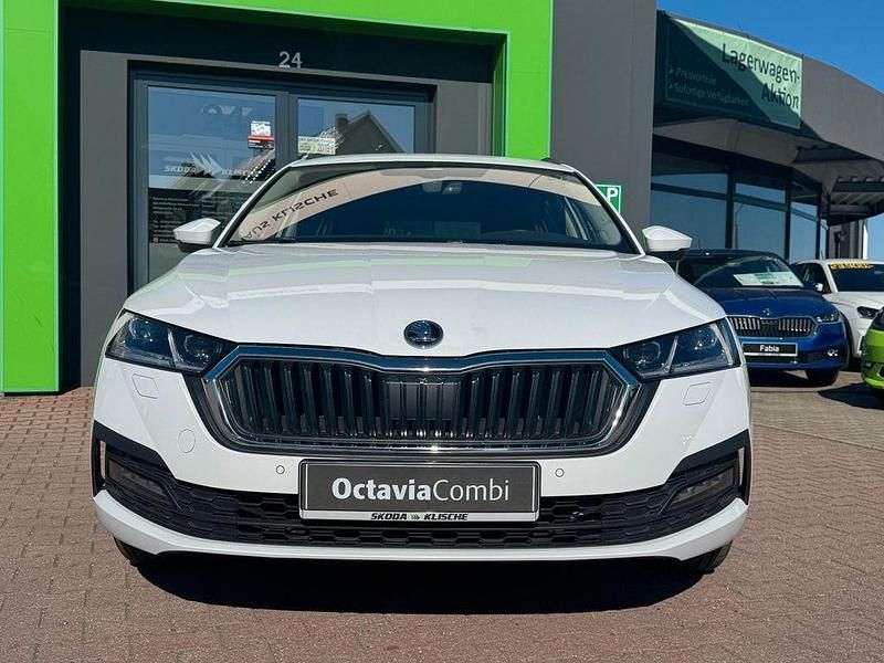Gebraucht Skoda Octavia 116 PS (85 kW) 2023 Weiß Kombi