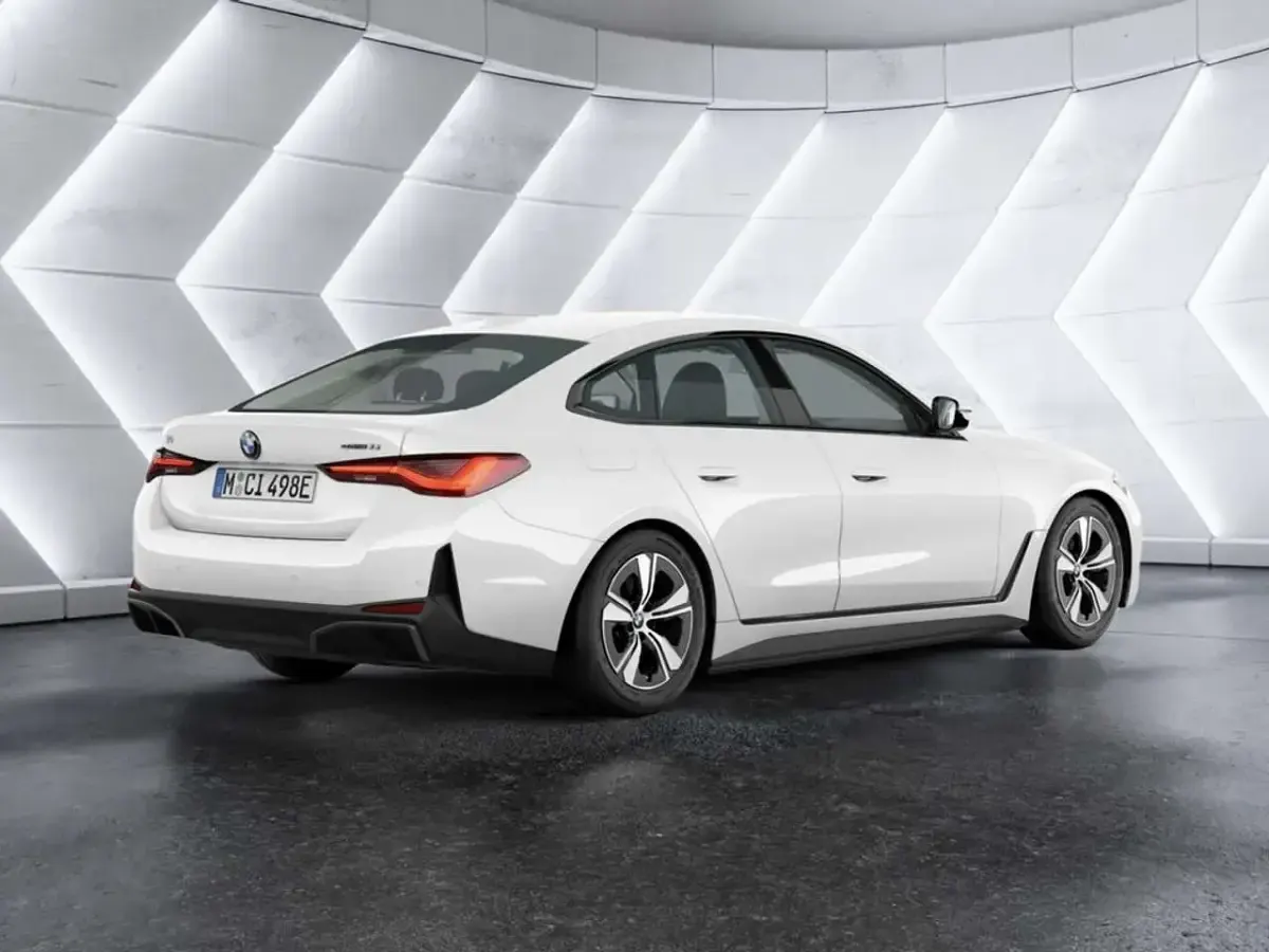 Neu BMW i4 210 kW (286 PS) 2026 Alpinweiss iii Limousine