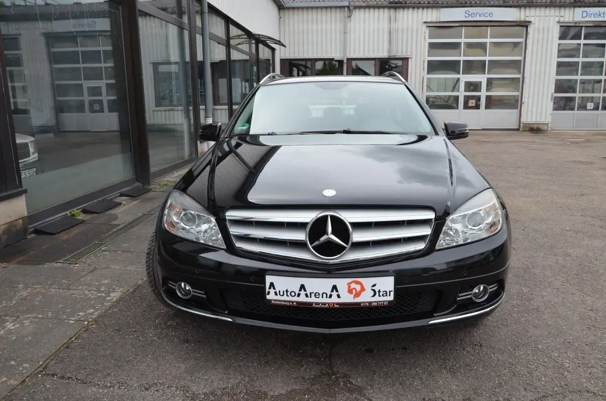 Gebraucht Mercedes C180 Avantgarde 156 PS (114 kW) 2009 Schwarz Kombi