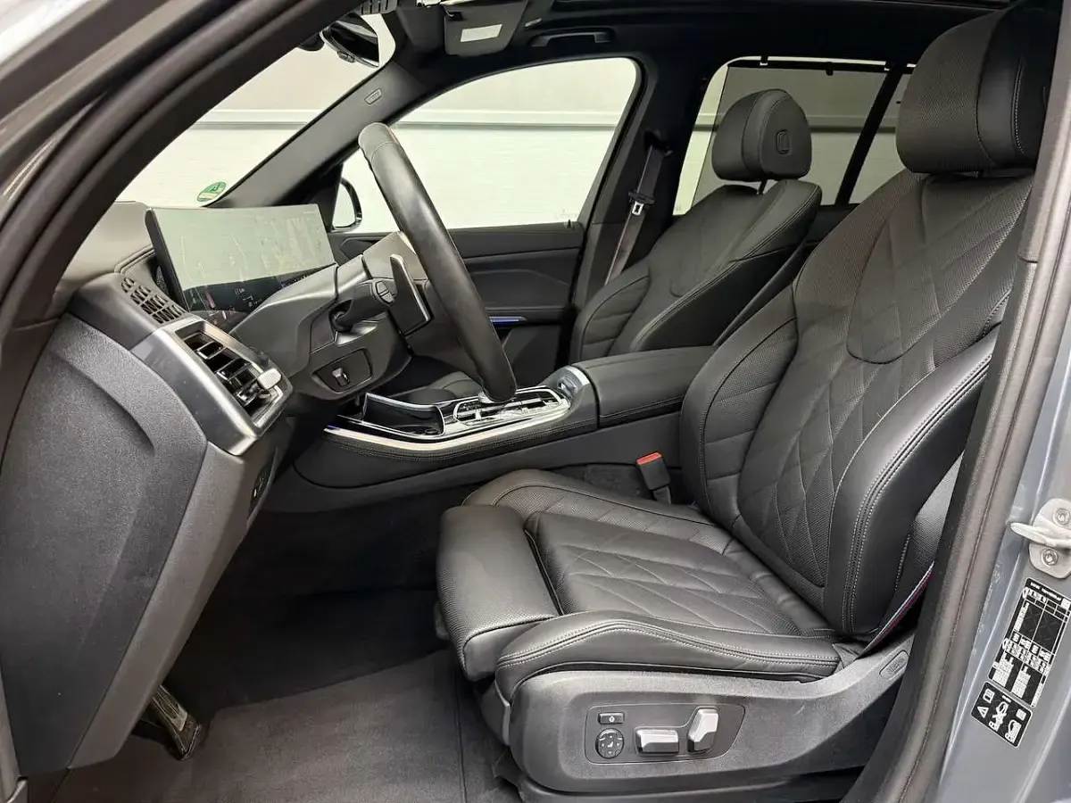 Gebraucht BMW X5 M Sport 298 PS (219 kW) 2026 Skyscraper grau SUV