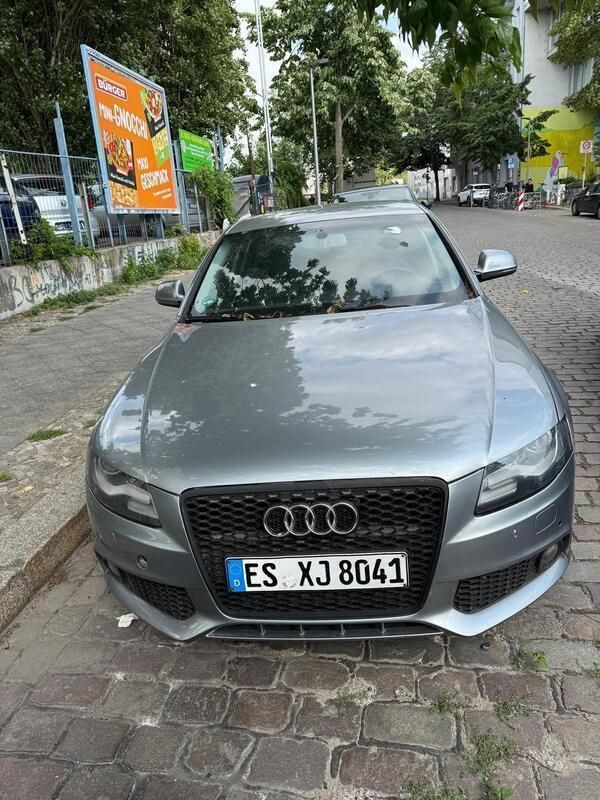 Grau Gebraucht 2009 Audi A4 Limousine | 4.400 € (Superpreis) - Bild 1/4