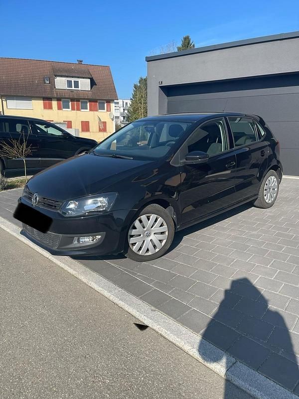 Gebraucht VW Polo 70 PS (51 kW) 2013 Schwarz Kleinwagen