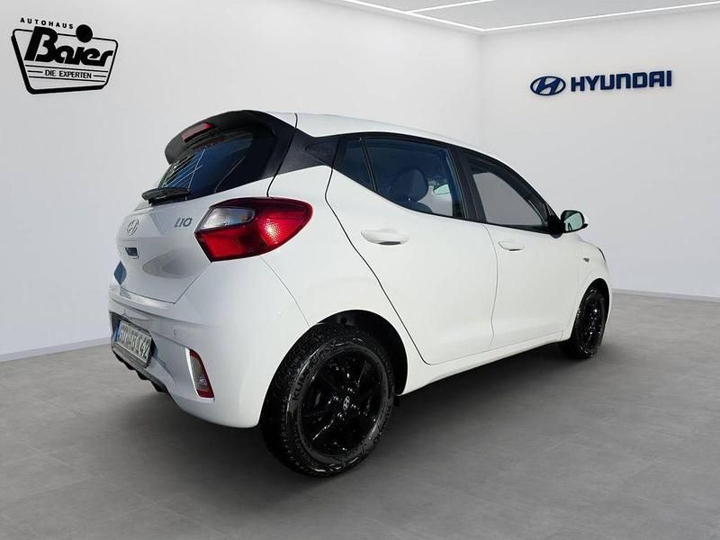 Gebraucht Hyundai i10 Select 63 PS (46 kW) 2024 Weiß Kleinwagen