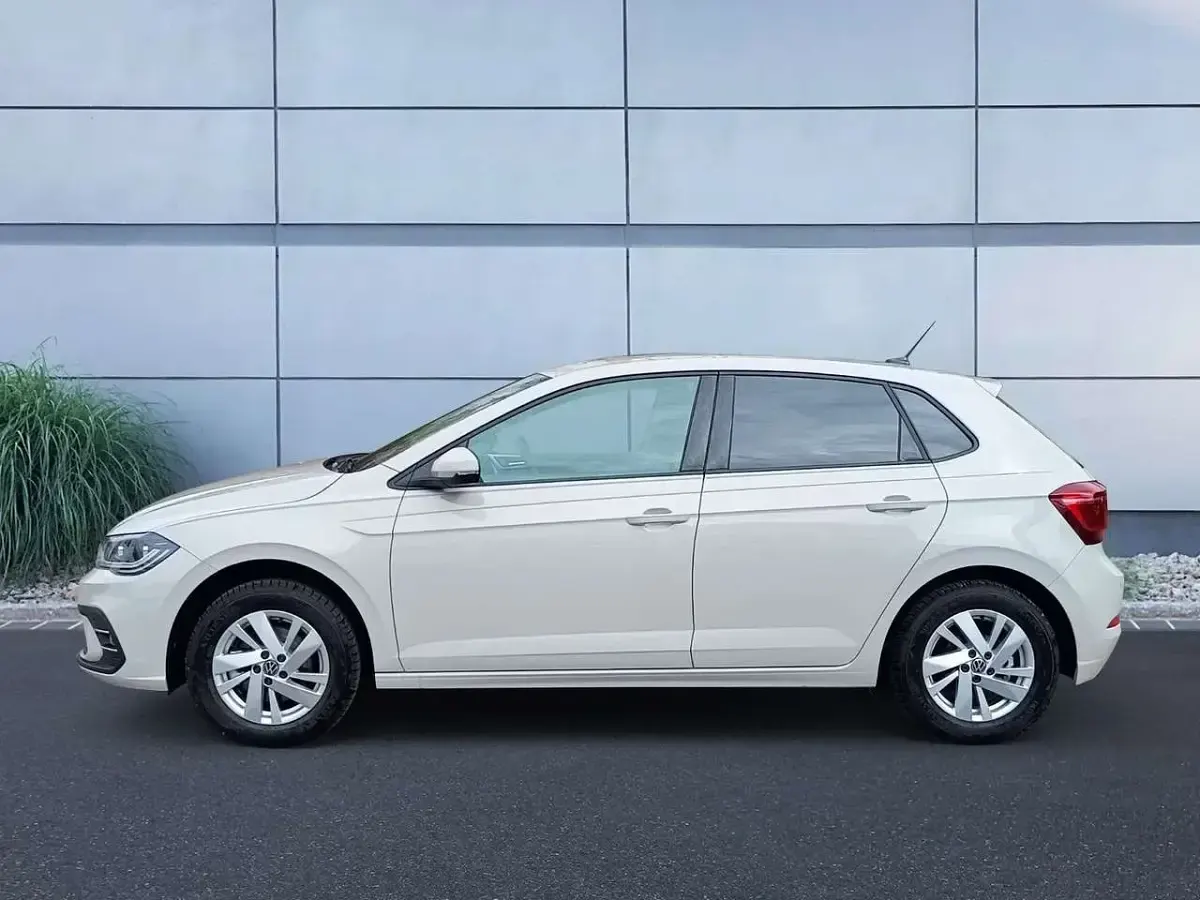 Gebraucht VW Polo Style 116 PS (85 kW) 2026 Ascotgrau Kleinwagen