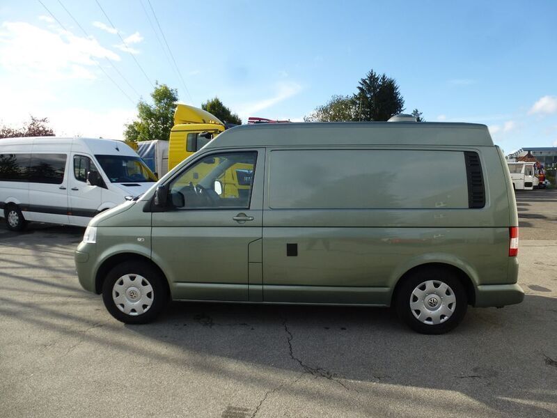 Gebraucht VW T5 131 PS (96 kW) 2008 Grün Van