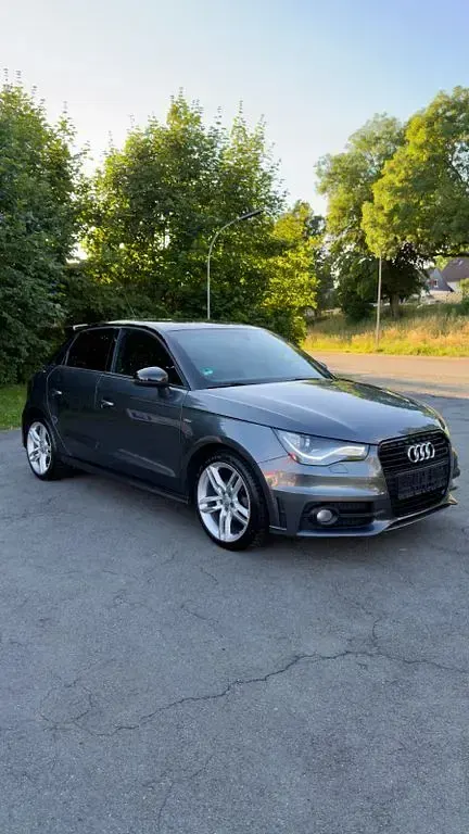 Gebraucht Audi A1 Sportback S-Line 90 PS (66 kW) 2014 Grau Kleinwagen