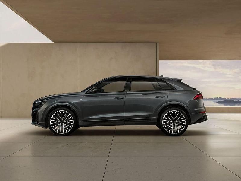 Gebraucht Audi Q8 S-Line 286 PS (210 kW) 2026 Grau SUV