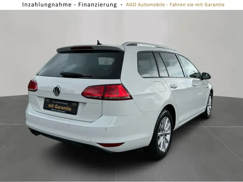 Gebraucht VW Golf VII LOUNGE 150 PS (110 kW) 2015 Weiß Kombi