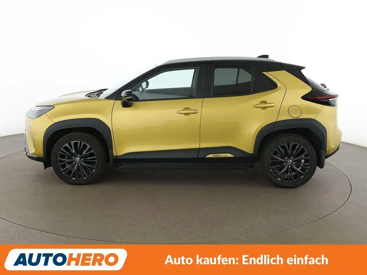 Gebraucht Toyota Yaris Cross 116 PS (85 kW) 2021 Gelb SUV