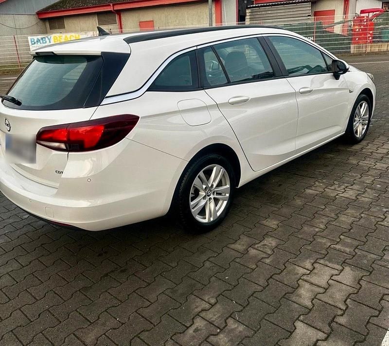 Gebraucht Opel Astra 110 PS (80 kW) 2017 Weiß Kombi