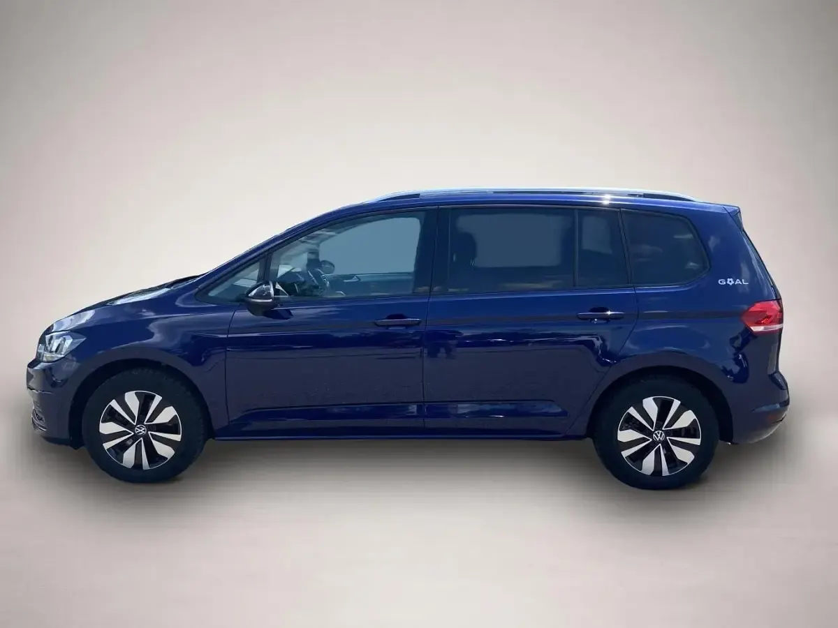 Gebraucht VW Touran Goal 150 PS (110 kW) 2025 Manufacturer Van / Kleinbus