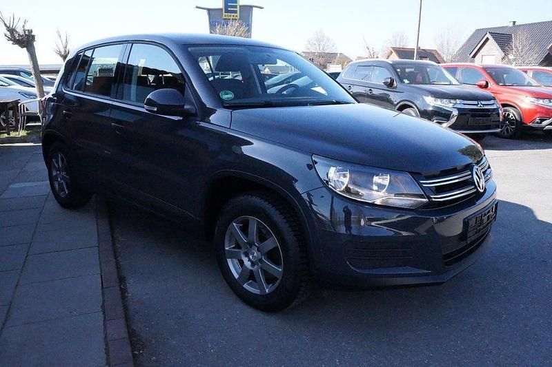 Gebraucht VW Tiguan Trendline 122 PS (89 kW) 2015 SUV