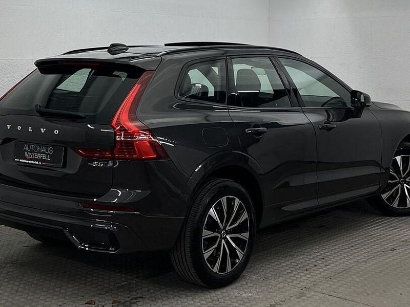 Gebraucht Volvo XC60 Plus 298 PS (219 kW) 2023 Grau SUV