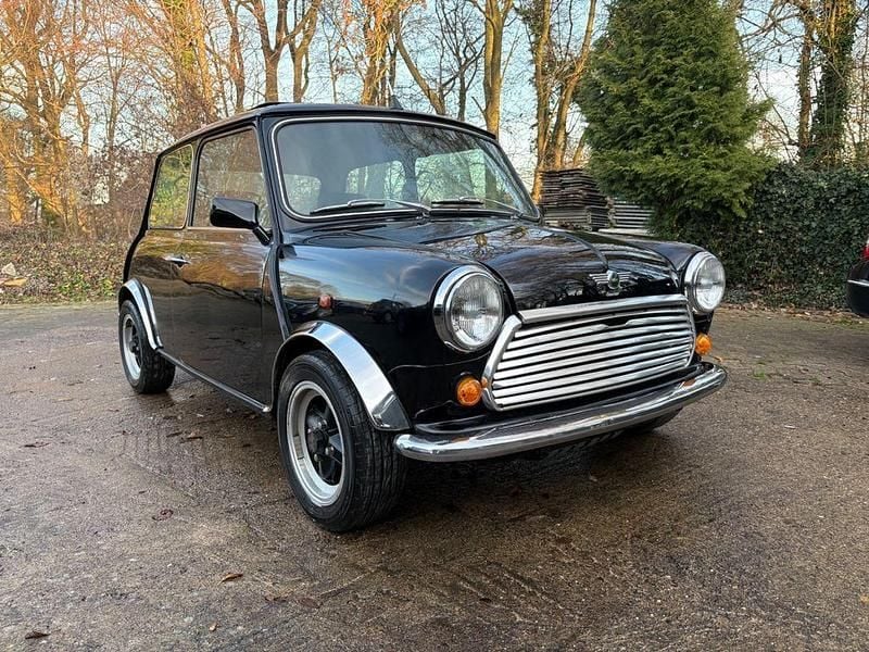 Usata Mini Cooper 53 CV (38 kW) 1990 Nero Utilitaria