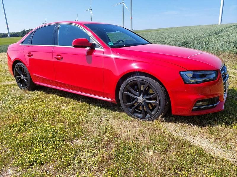 Rot Gebraucht 2013 Audi S4 Sport Limousine | 26.500 € - Bild 1/4