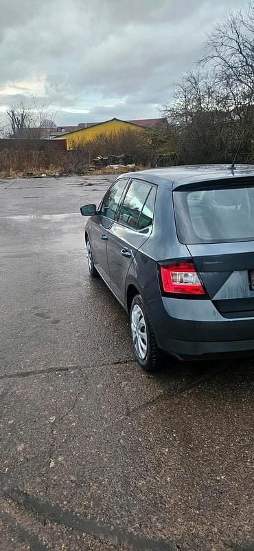 Gebraucht Skoda Fabia 60 PS (44 kW) 2016 Grau Kombi