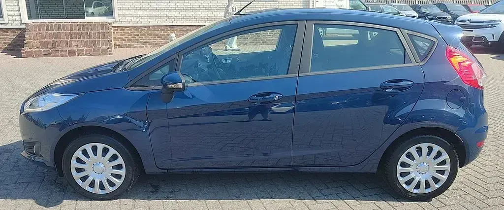 Gebraucht Ford Fiesta 65 PS (47 kW) 2016 Blau Kleinwagen