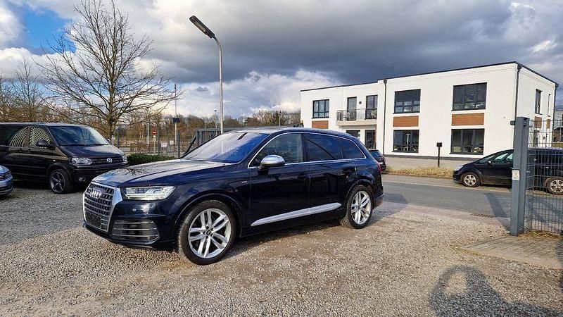 Blau Gebraucht 2016 Audi SQ7 Ambiente SUV | 30.750 € (Guter Preis) - Bild 1/4