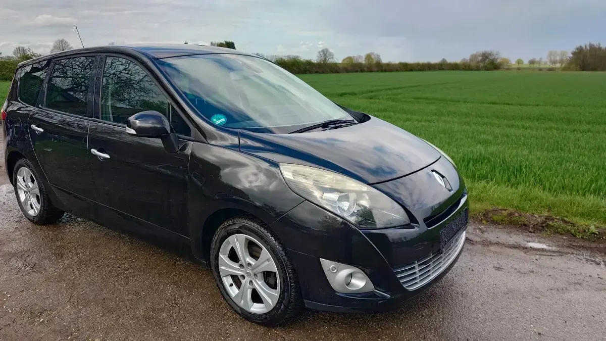 Gebraucht Renault Scenic E-Tech 131 PS (96 kW) 2010 Schwarz Van / Kleinbus