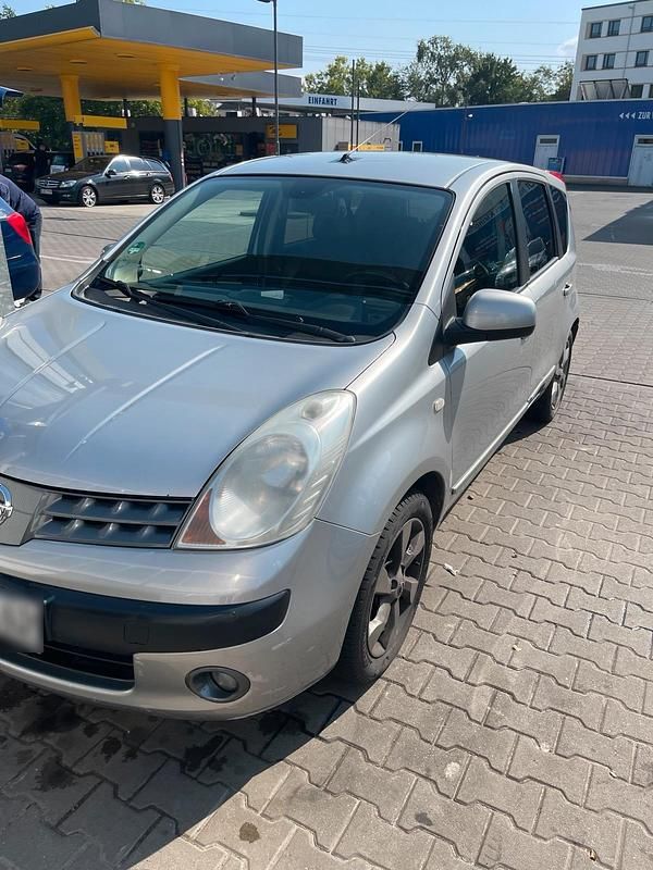 Gebraucht Nissan Note 110 PS (80 kW) 2006 Silber Kleinwagen