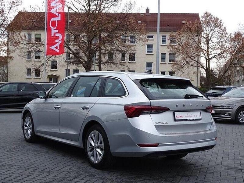 Gebraucht Skoda Octavia Style 150 PS (110 kW) 2020 Silber Kombi