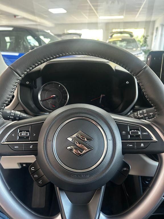 Neu Suzuki Swift Comfort 83 PS (61 kW) 2025 Beige Kleinwagen