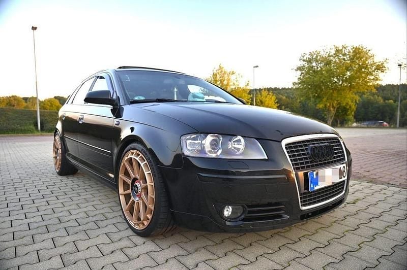 Schwarz Gebraucht 2005 Audi A3 S-Line Limousine | 10.100 € - Bild 1/4