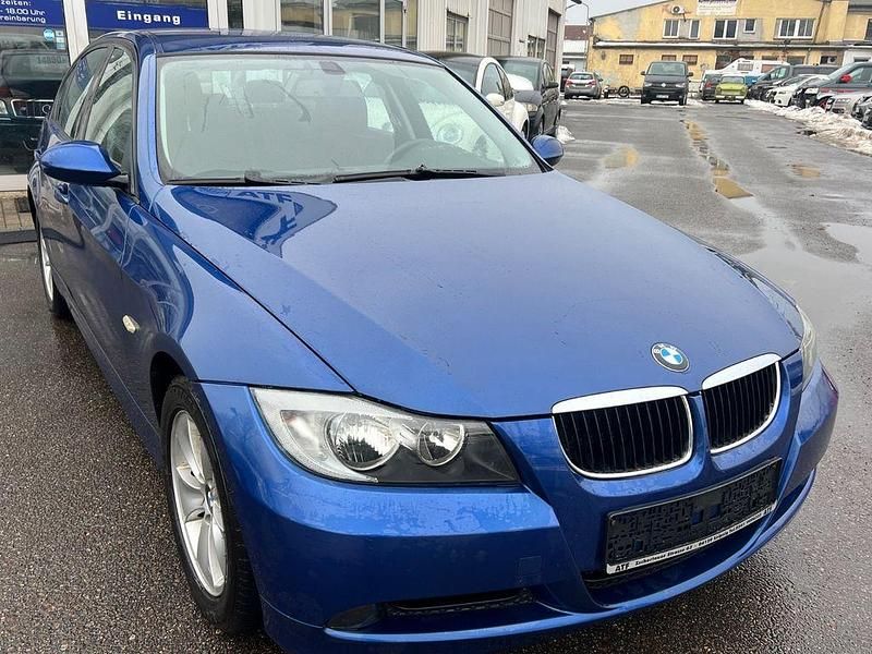Gebraucht BMW 318 Advantage 143 PS (105 kW) 2008 Blau Limousine