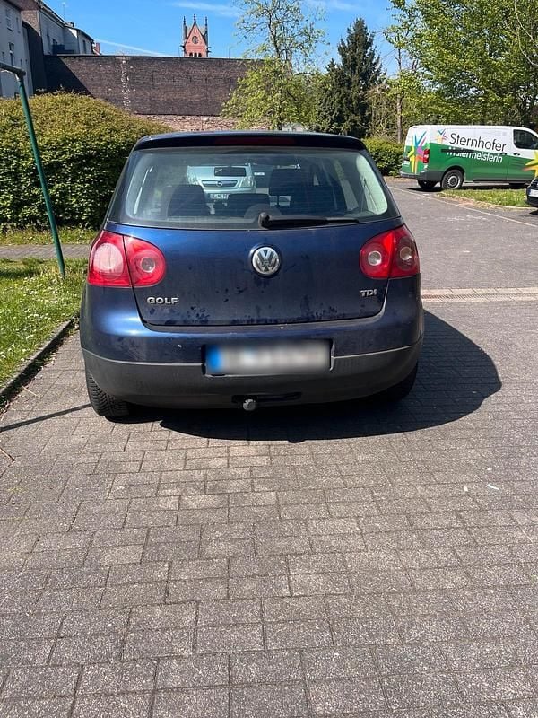Gebraucht VW Golf V 105 PS (77 kW) 2005 Blau Kleinwagen