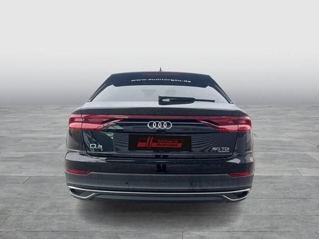 Gebraucht Audi Q8 Ambiente 286 PS (210 kW) 2023 Mythosschwarz metallic SUV