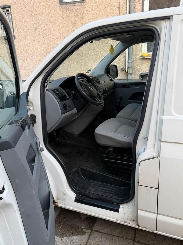 Gebraucht VW T5 105 PS (77 kW) 2007 Van