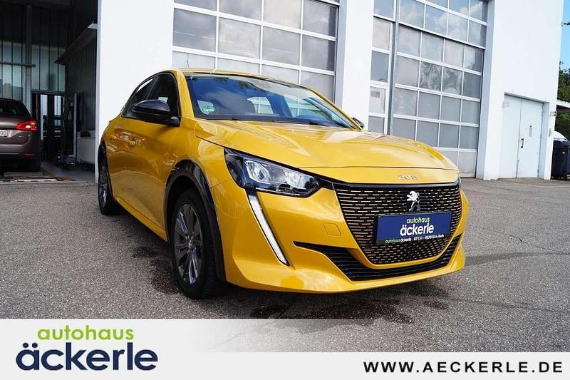 Gelb Gebraucht 2022 Peugeot e-208 Active Kleinwagen | 15.990 € (Fairer Preis) - Bild 1/4