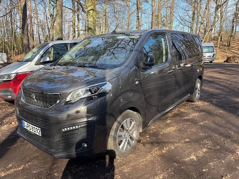 Gebraucht Peugeot Traveller Allure 177 PS (130 kW) 2022 Schwarz Van / Kleinbus