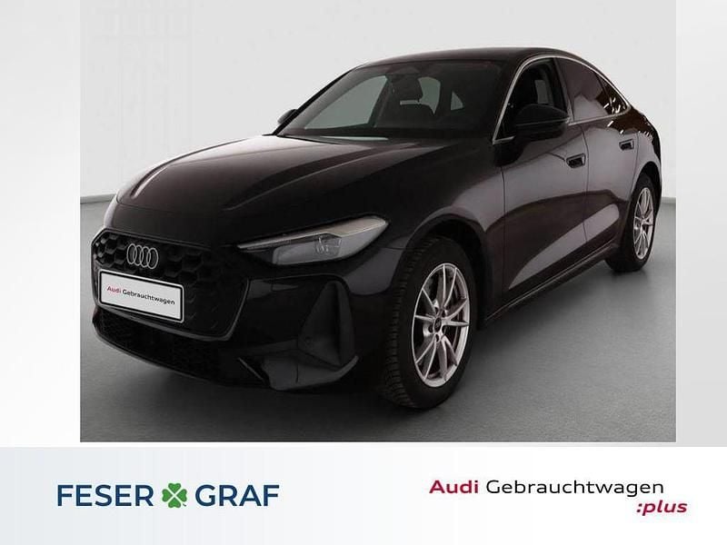 Schwarz (mythosschwarz metallic) Gebraucht 2025 Audi A5 Business Coupé | 45.890 € (Superpreis) - Bild 1/4