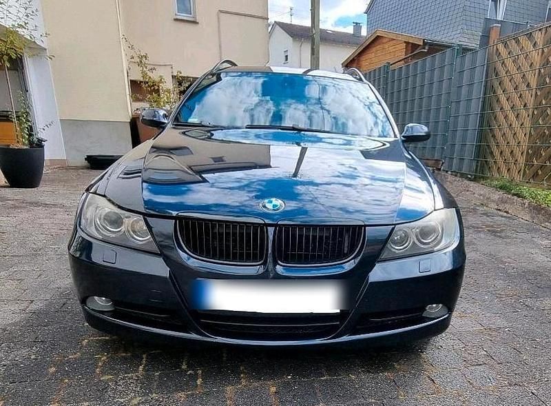 Blau Gebraucht 2007 BMW 325 Kombi | 4.000 € - Bild 1/4