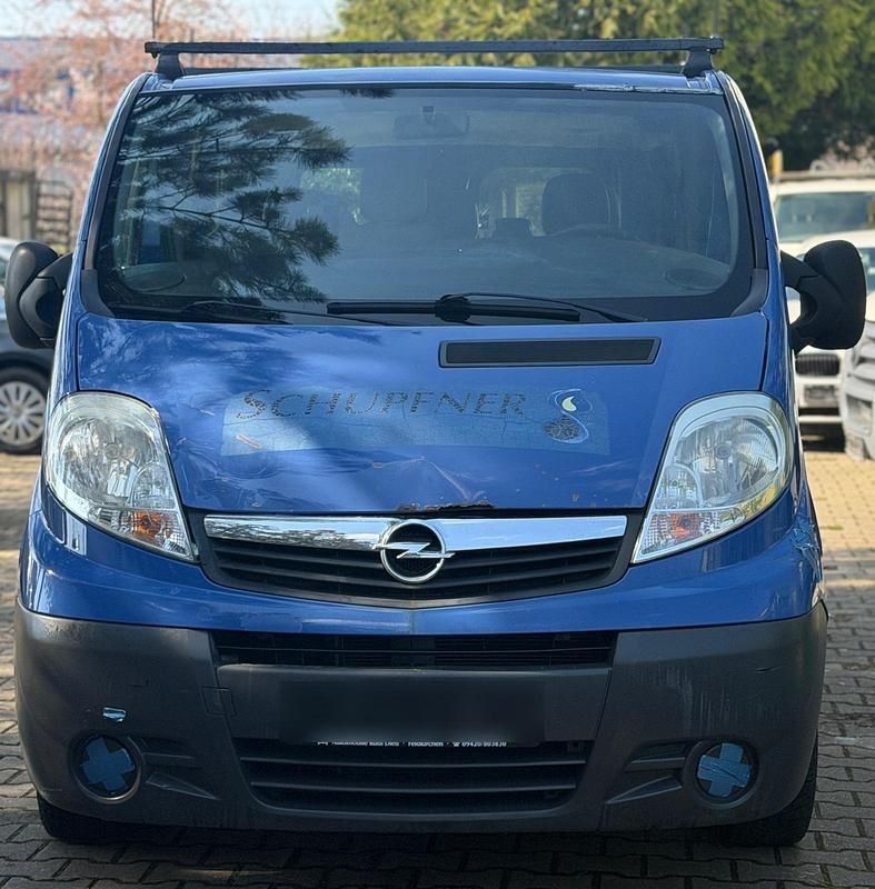 Gebraucht Opel Vivaro 114 PS (83 kW) 2010 Blau Van / Kleinbus