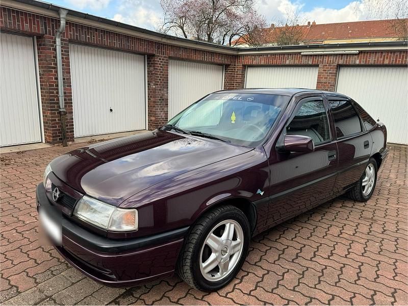 Gebraucht Opel Vectra Selection 71 PS (52 kW) 1995 Violet Limousine