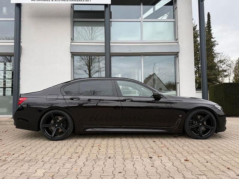 Gebraucht BMW 740 Performance 258 PS (189 kW) 2016 Schwarz Limousine