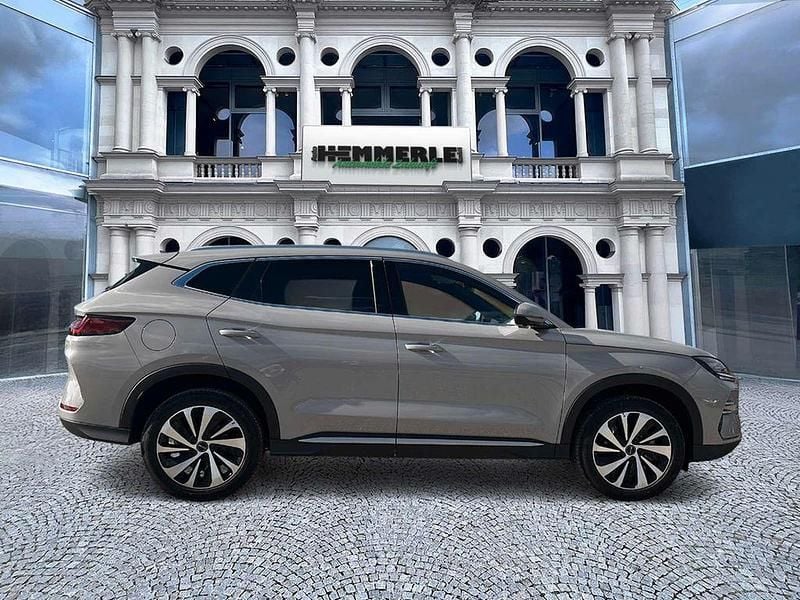 Neu BYD Seal U Boost 218 PS (160 kW) 2026 Grau SUV