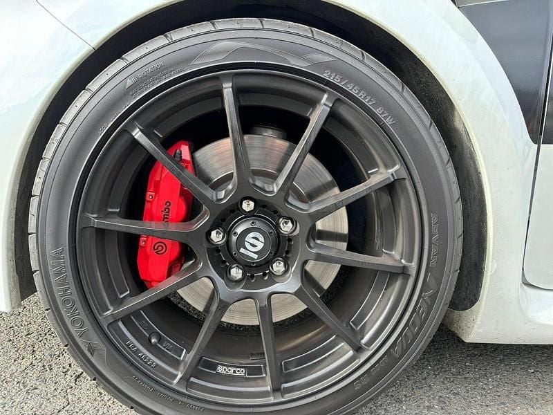 Gebraucht Renault Clio R.S. R.S. 201 PS (147 kW) 2011 Weiß Kleinwagen