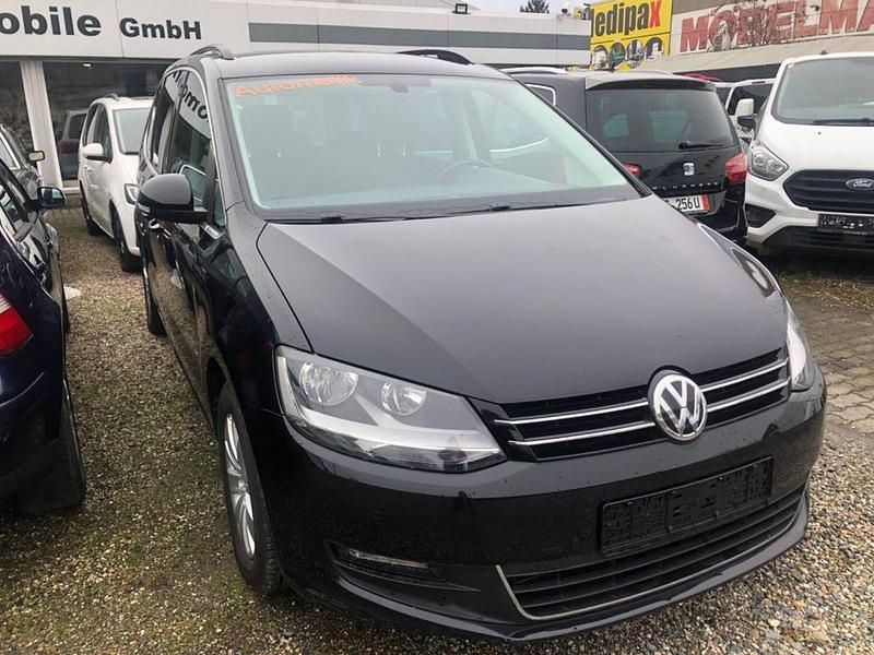 Schwarz Gebraucht 2017 VW Sharan Comfortline Van / Kleinbus | 18.500 € (Teuer) - Bild 1/4