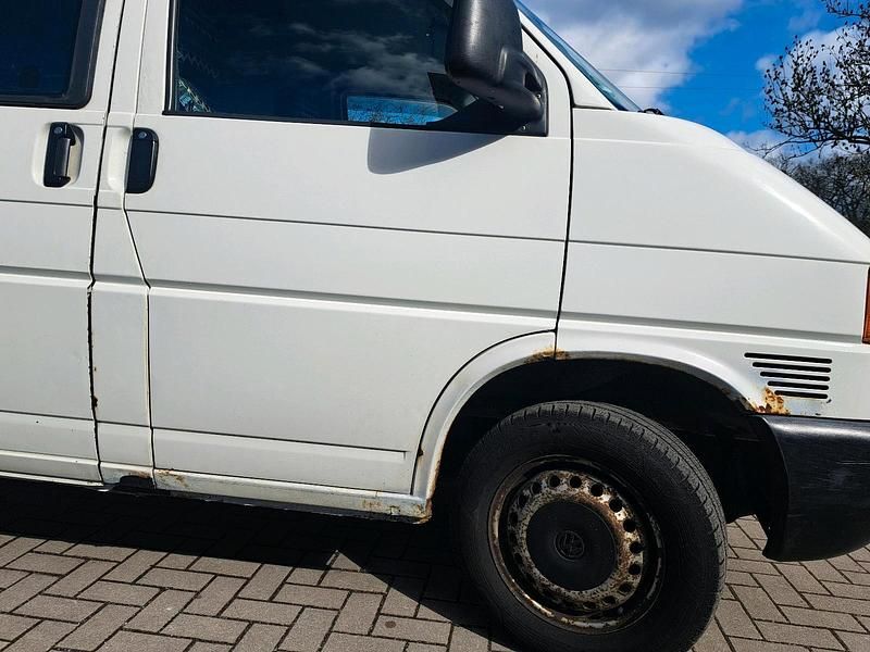 Second-hand VW Transporter 88 CP (64 kW) 2002 Alb Van