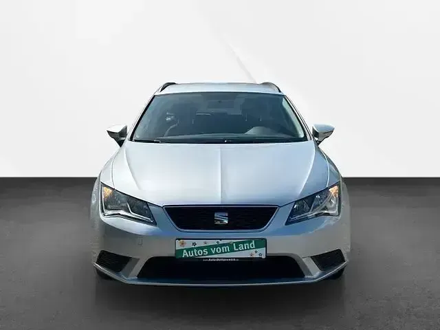 Gebraucht Seat Leon ST Reference 110 PS (80 kW) 2016 Estrella silber metallic (metallic) Kombi