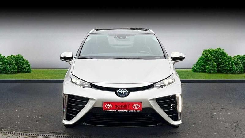 Platinum silber (metallic) Gebraucht 2019 Toyota Mirai Limousine | 14.900 € - Bild 1/4