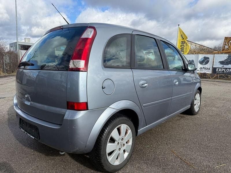 Gebraucht Opel Meriva Cosmo 101 PS (74 kW) 2003 Silber Van / Kleinbus
